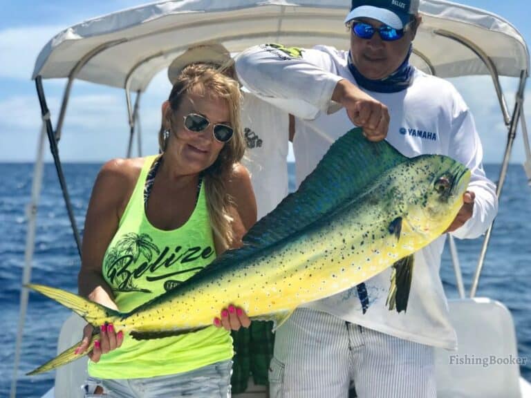 Best Fishing Spots & Seasons in Belize (Complete Guide)